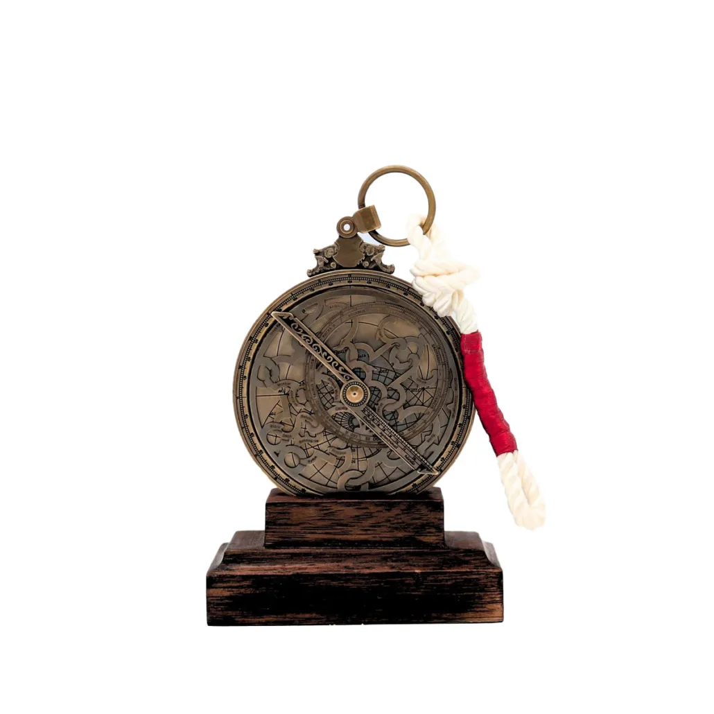 Astrolabe Authentic Models CO048 en laiton patiné sur socle en bois, avec cordon