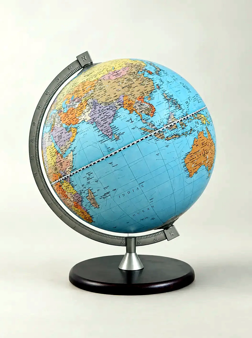 Globe Zoffoli James Cook